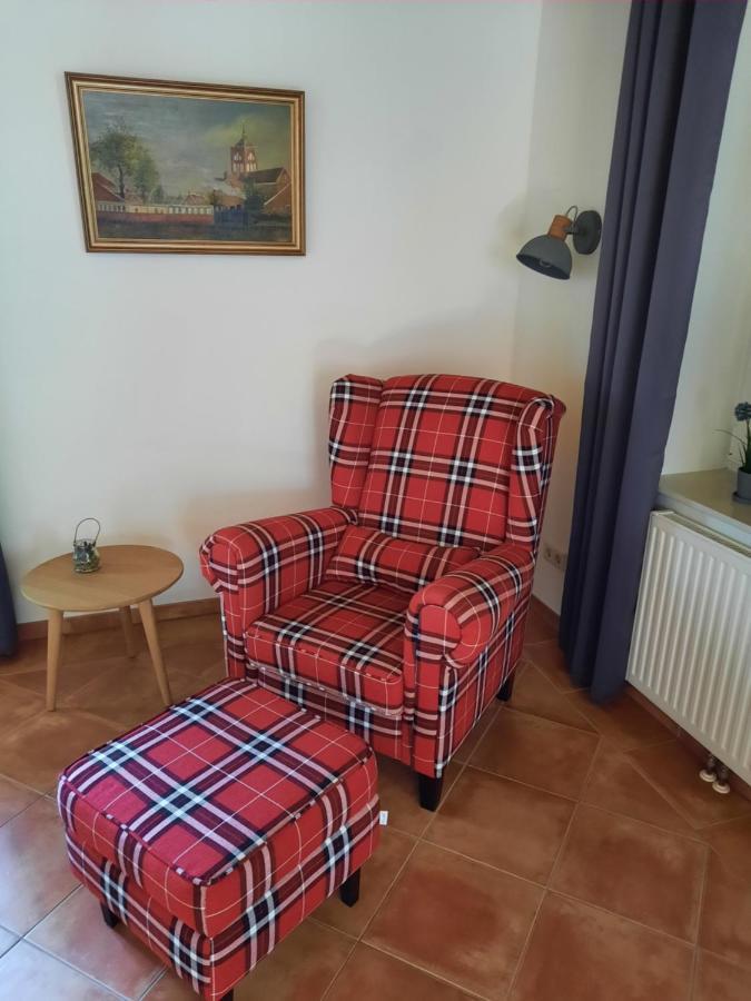Tolles Ferienhaus In Pilsum - Ferienhaus Trientje - Mit Garten Und Ueberdachter Terrasse Zewnętrze zdjęcie