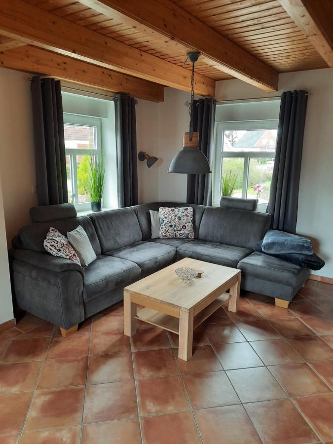 Tolles Ferienhaus In Pilsum - Ferienhaus Trientje - Mit Garten Und Ueberdachter Terrasse Zewnętrze zdjęcie
