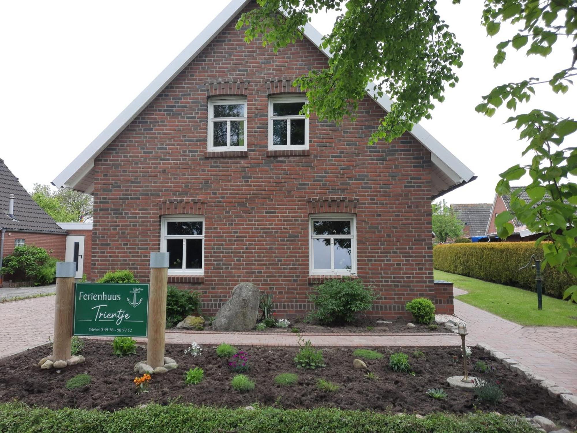 Tolles Ferienhaus In Pilsum - Ferienhaus Trientje - Mit Garten Und Ueberdachter Terrasse Zewnętrze zdjęcie